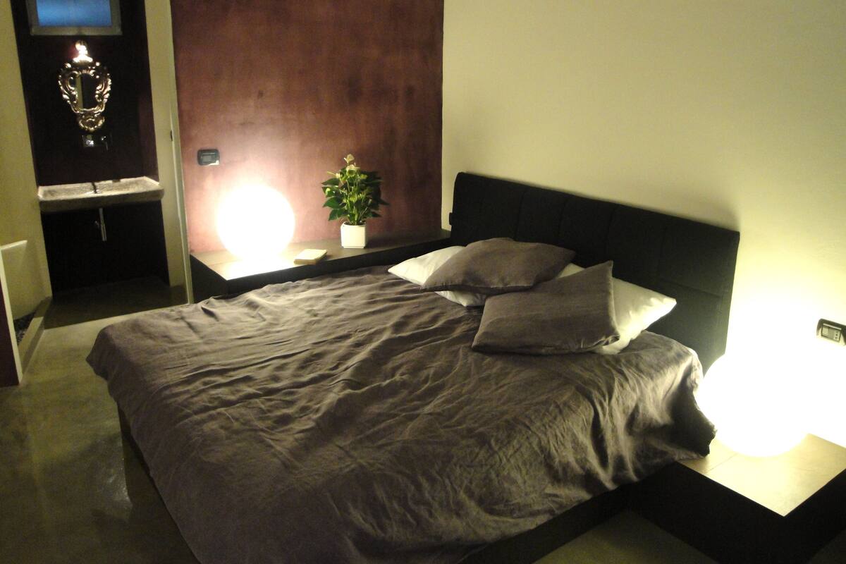 Design Double Room (Prunus) | Premium bedding, down duvets, individually decorated