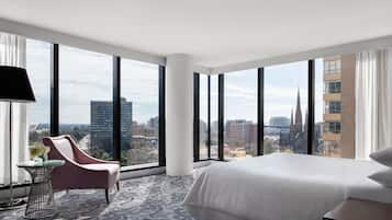 Suite, 1 Bedroom, Non Smoking, City View (Corner) | View from room