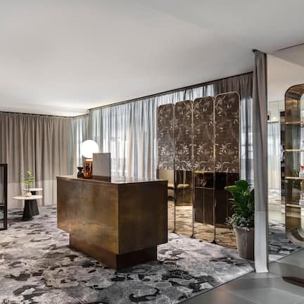 Couples treatment rooms, body treatments, hydrotherapy, aromatherapy