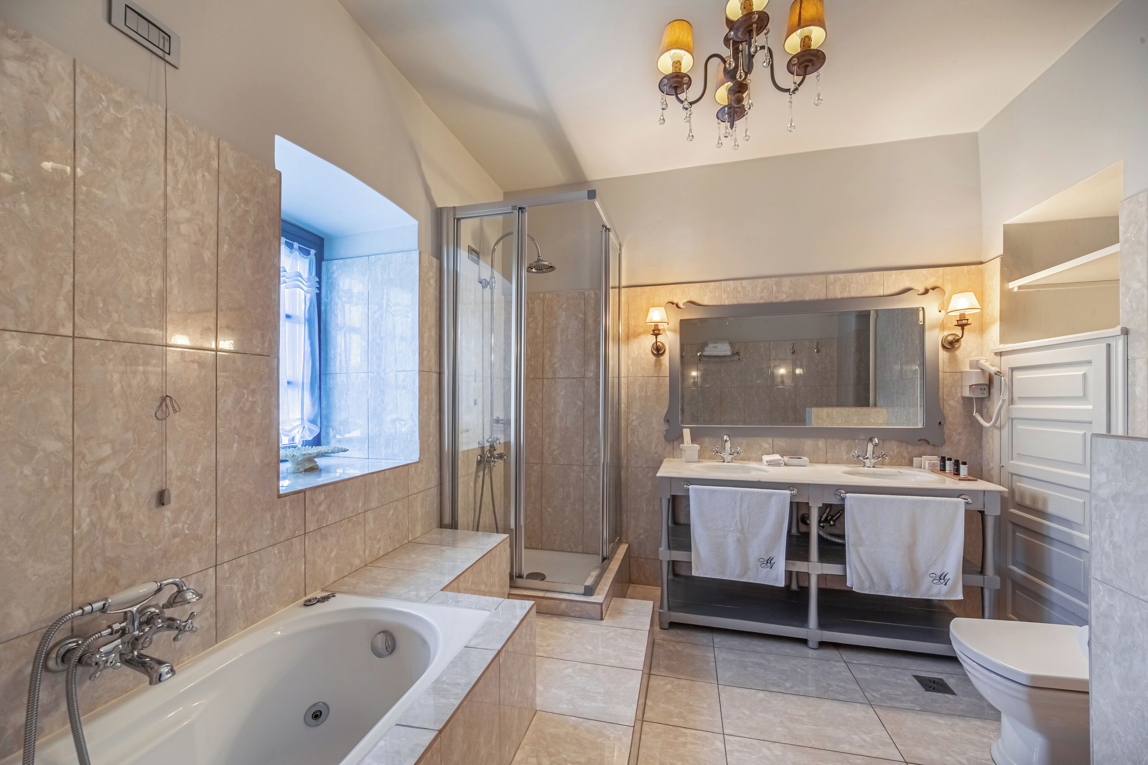 captain s sea view home w. private pool | bathroom | rainfall showerhead, designer toiletries, hair dryer, bathrobes