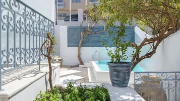 2 Room Suite With Private Pool | Egyptian cotton sheets, premium bedding, down comforters