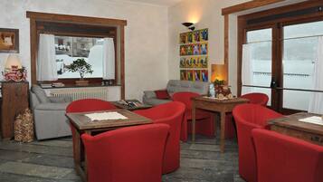 Bar (in der Unterkunft)