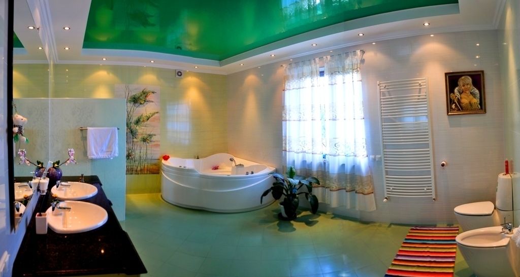 suite | bathroom | hair dryer, bathrobes, towels