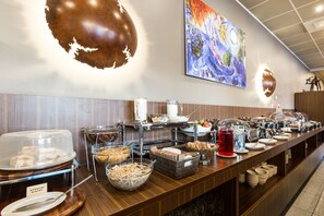 Daily buffet breakfast for a fee