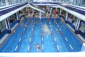 Indoor pool, outdoor pool - Astoria Baku Hotel (Baku)