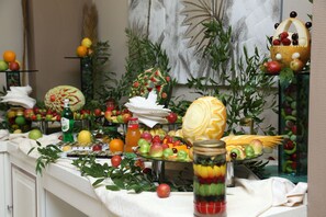 Free buffet breakfast  - Astoria Baku Hotel (Baku)