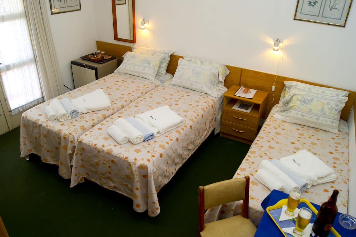 Superior Triple Room | Minibar, in-room safe, free WiFi, bed sheets