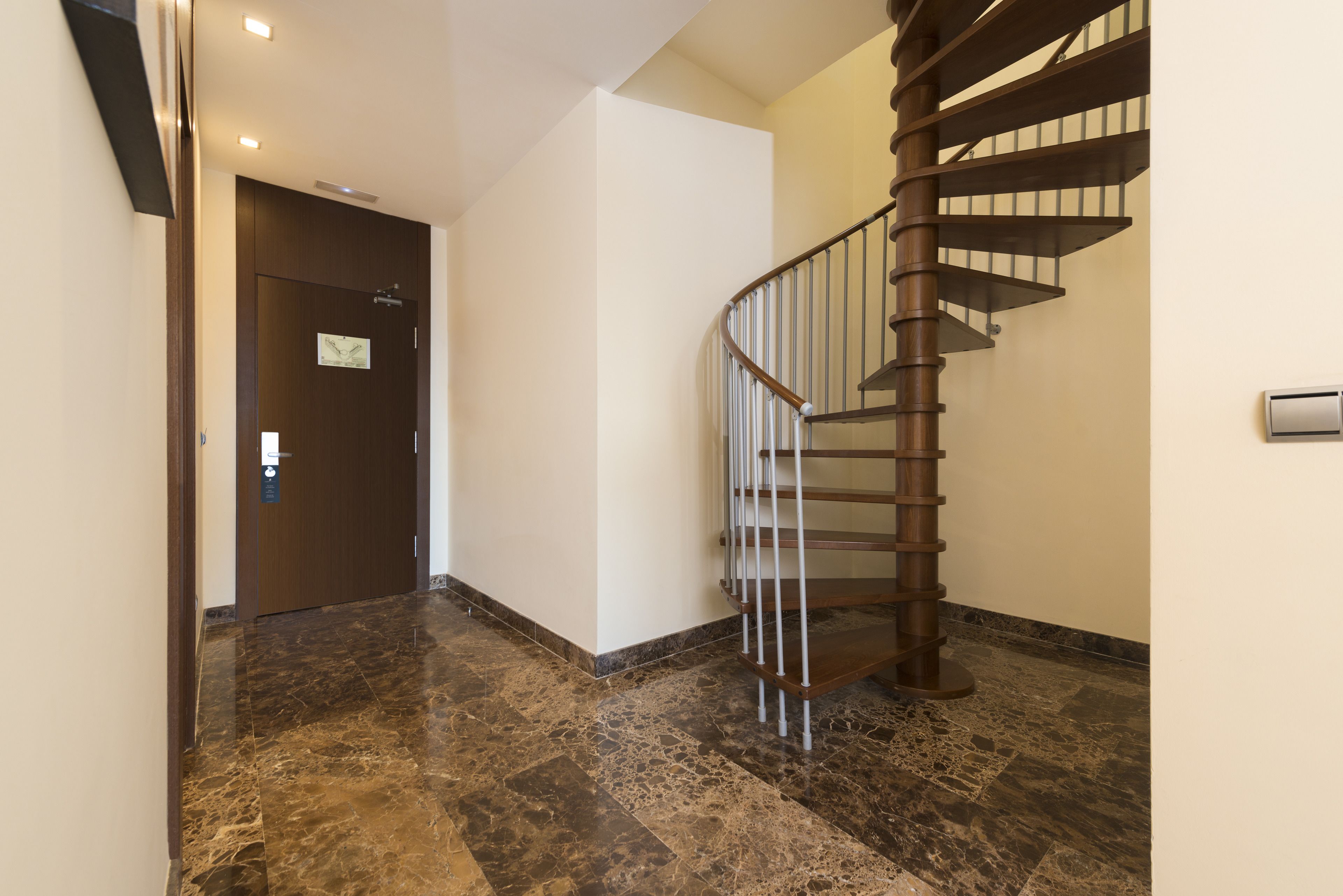 minibar, in-room safe, blackout curtains, iron/ironing board