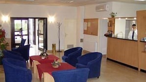 Lobby sitting area - Gaj (Zagreb)