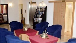 Lobby sitting area - Gaj (Zagreb)