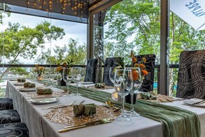 Lunch, dinner served; African cuisine, pool views 