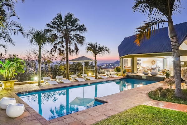 Außenpool, Liegestühle