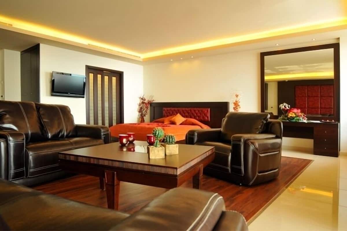Suite, Sauna, Sea View