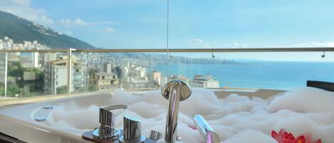 Svit Royal - bubbelbad - havsutsikt | Bubbelbad