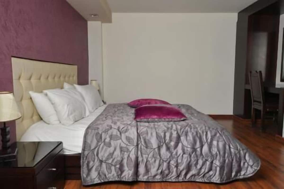 Matelas Select Comfort, minibar, coffres-forts dans les chambres, bureau