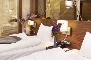 Standard Three Single Bed City View Room | Vista do quarto