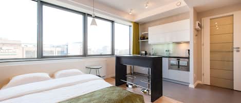1 bedroom, in-room safe, individually decorated, individually furnished