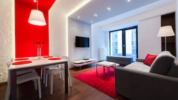 One-bedroom Deluxe Apartment for 4 people | Living room