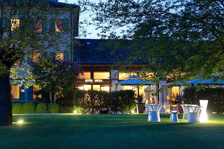 Esterni. Hotel Asolo
