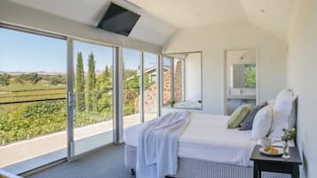 Habitación de lujo, 2 habitaciones | Ropa de cama de alta calidad y decoración personalizada