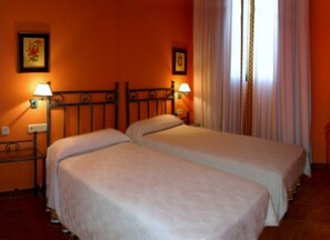 Desk, iron/ironing board, rollaway beds, free WiFi