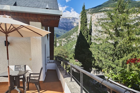 Double Room, Terrace | Terrace/patio. Hotel Silken Ordesa