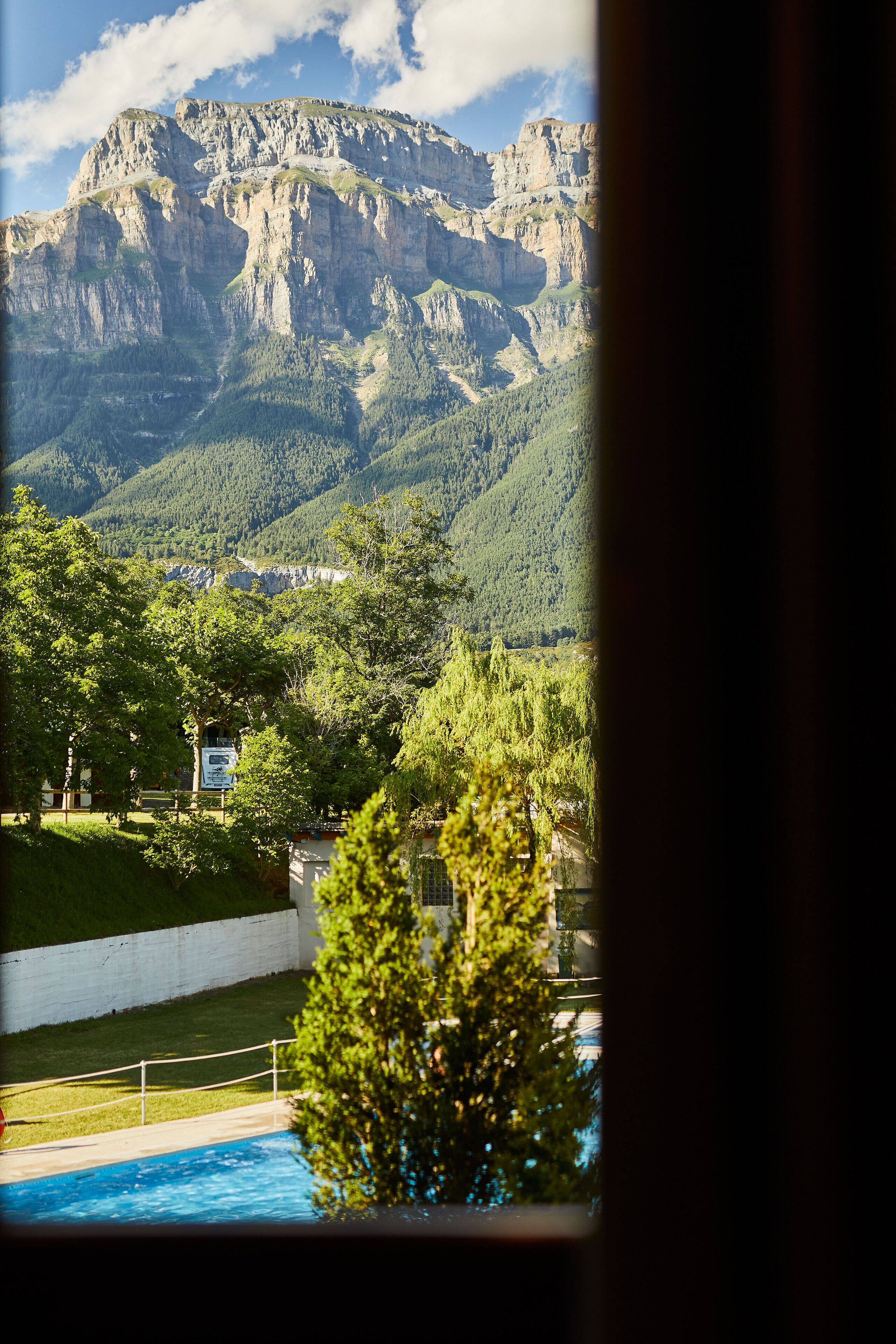 triple room | desk, free wifi, bed sheets