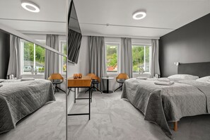 Deluxe Double Room | View from room - Kinn Hotell Florø (Kinn)