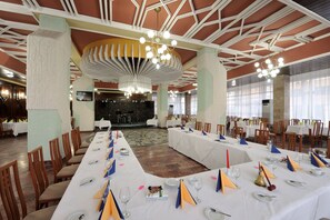 Banquet hall - Hotel Moldova (Iasi)