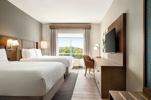 Desk, blackout drapes, soundproofing, iron/ironing board - Holiday Inn Birmingham - Hoover by IHG (Birmingham)