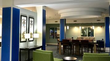 Ilmainen mannermainen aamiainen