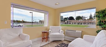 Rodeway Inn Stockton Highway 99