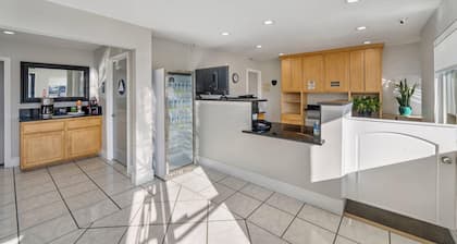 Rodeway Inn Stockton Highway 99