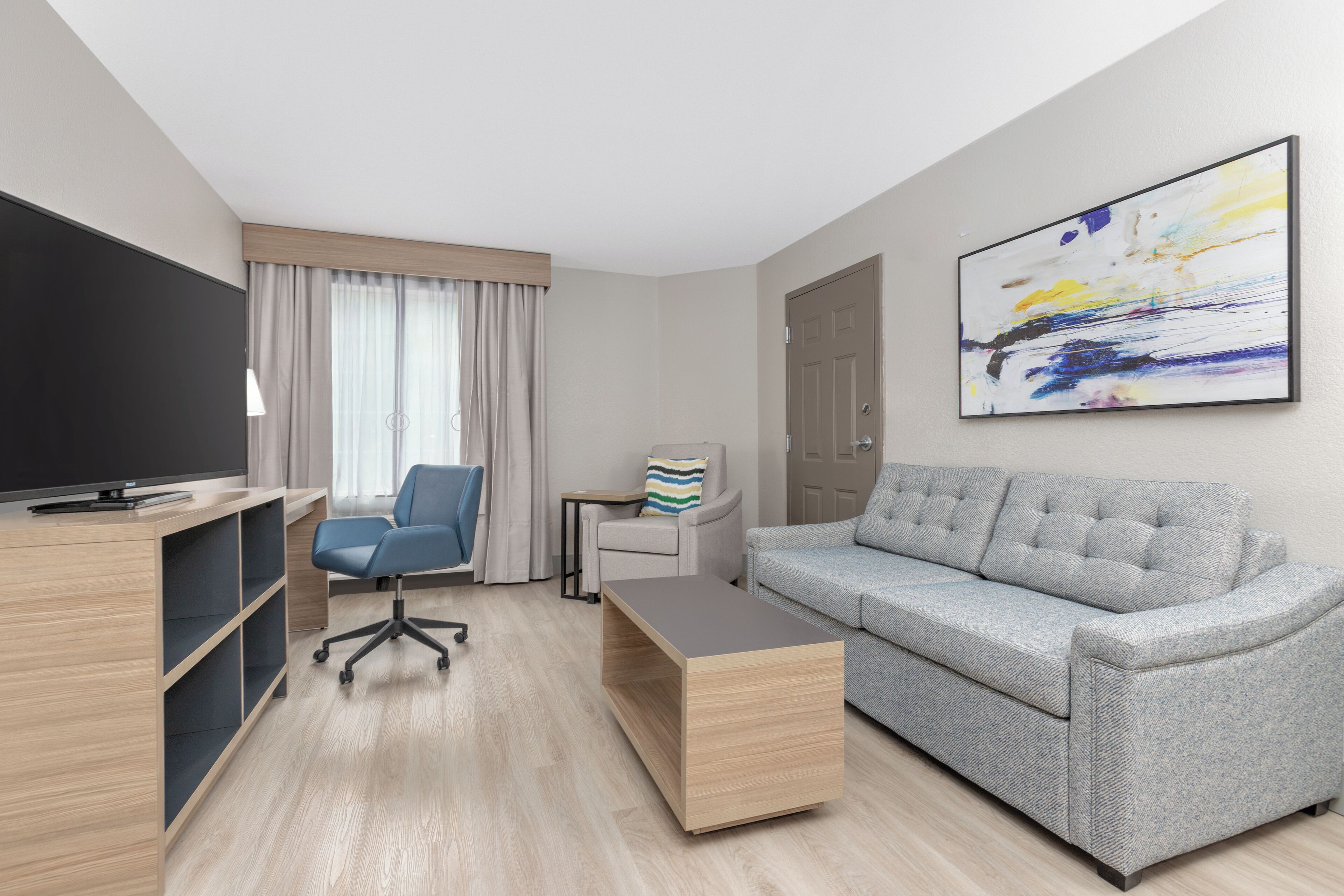 1 bedroom, desk, laptop workspace, blackout curtains