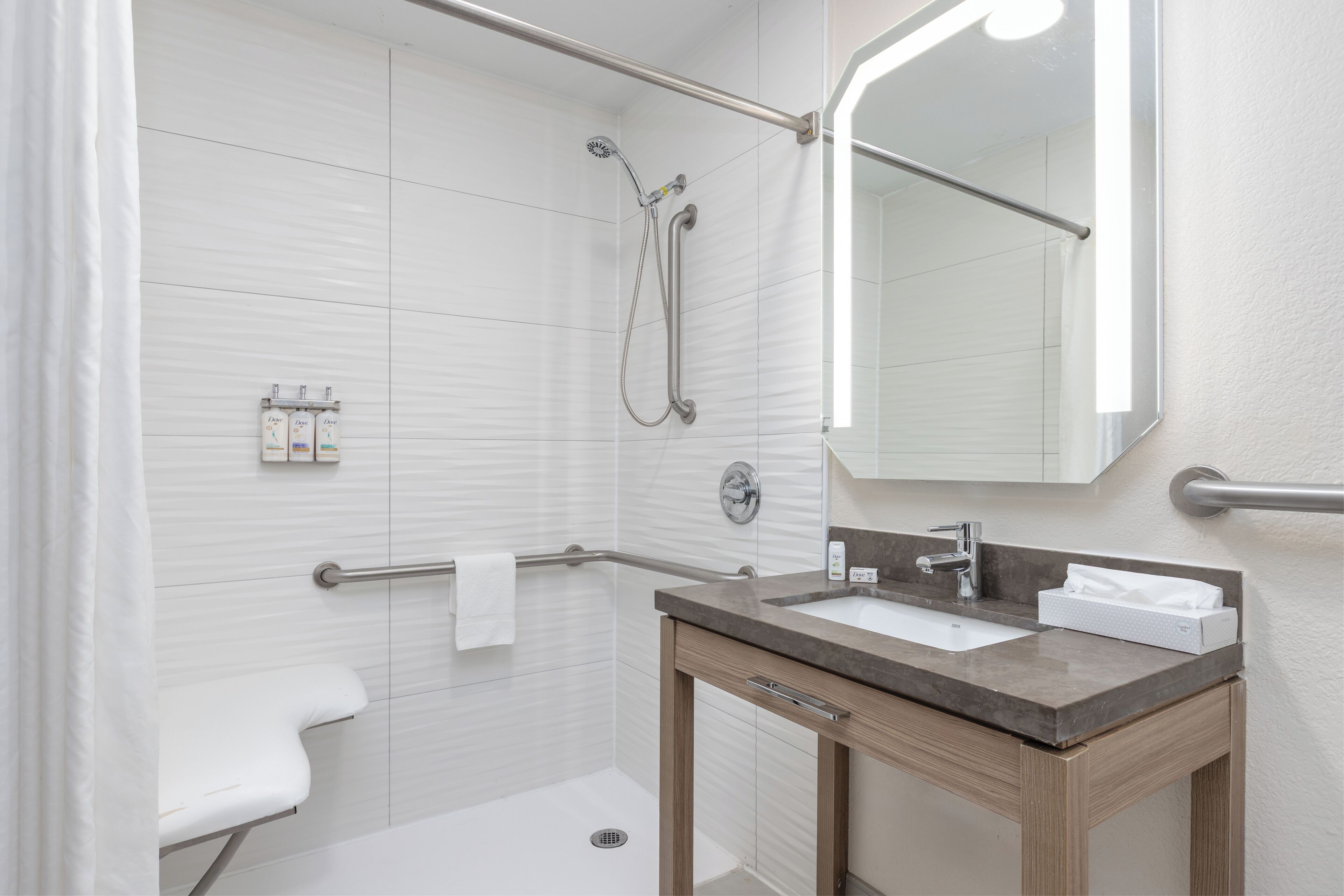 1 bedroom, desk, laptop workspace, blackout curtains