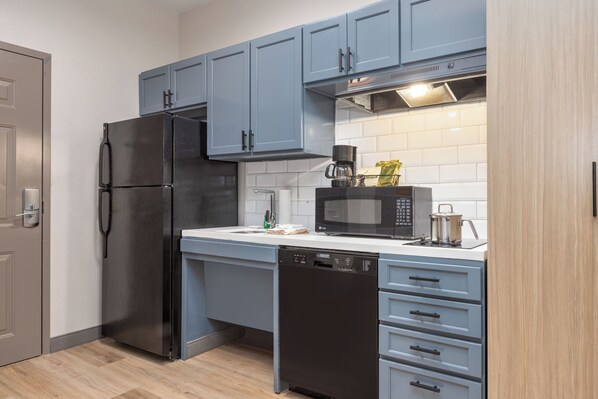 1 bedroom, desk, laptop workspace, blackout curtains