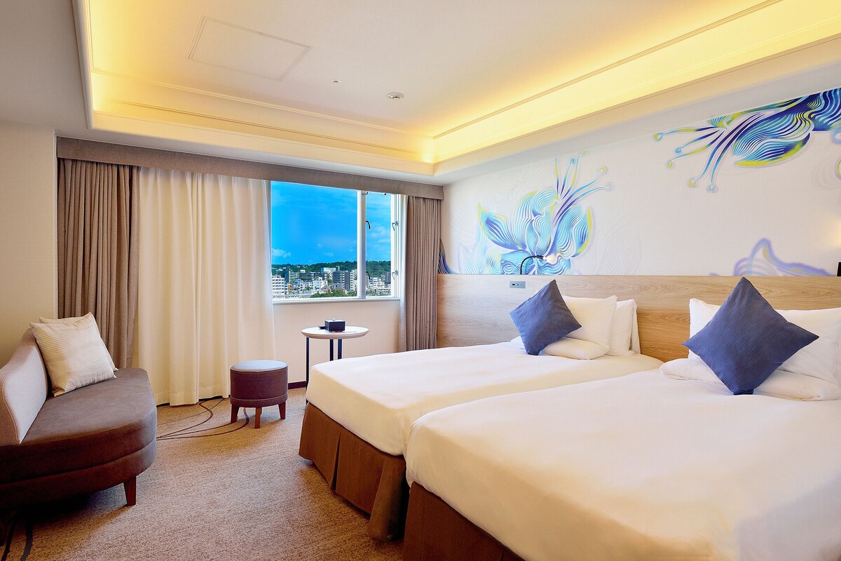 Standard Twin Room | Pillowtop beds, in-room safe, blackout drapes, WiFi (free)
