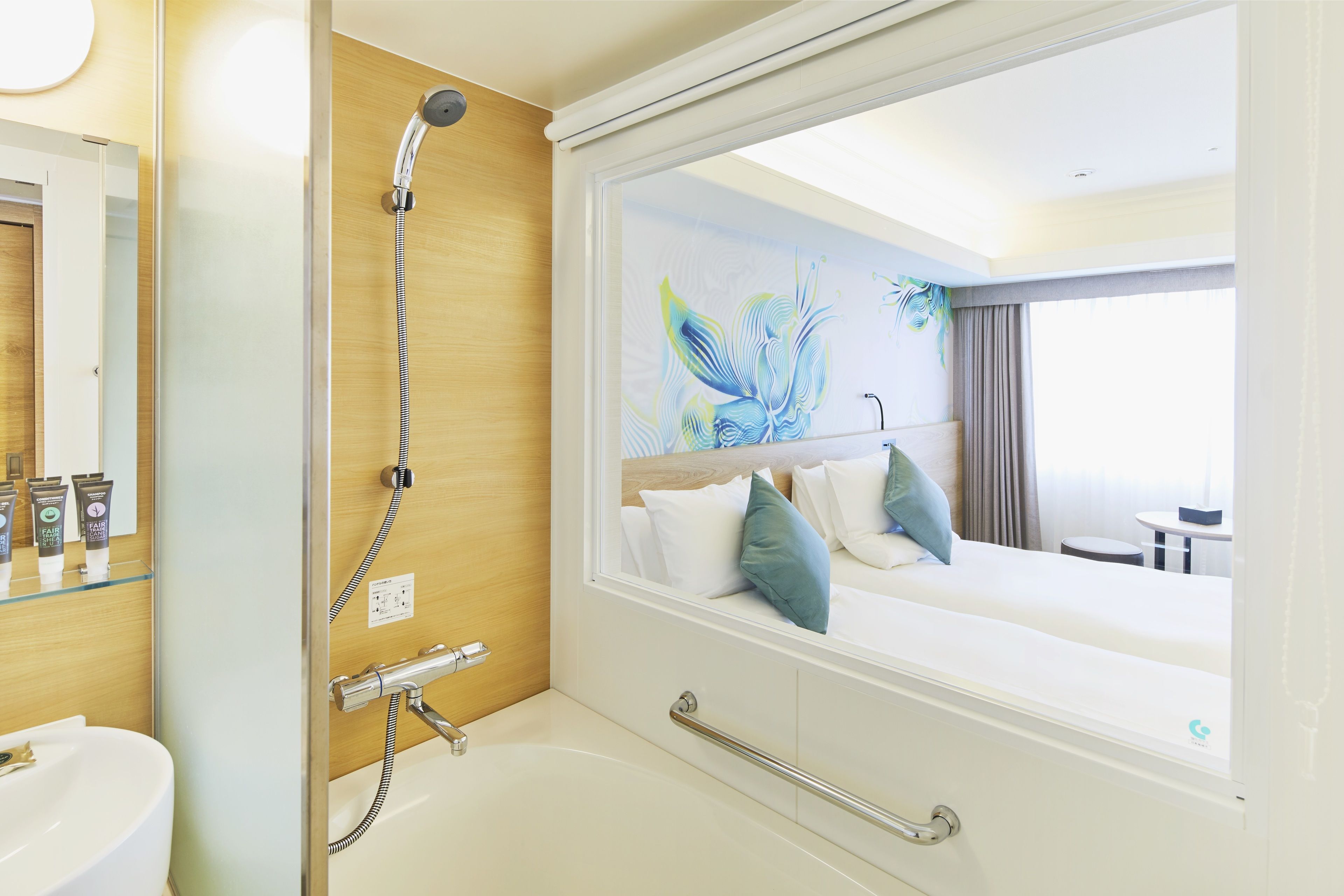 combined shower/bathtub, deep-soaking bathtub, eco-friendly toiletries