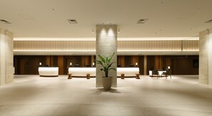 Reception - Novotel Okinawa Naha (Naha)