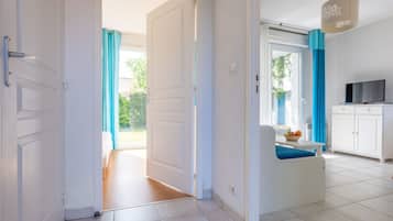 Soundproofing, cots/infant beds, free WiFi
