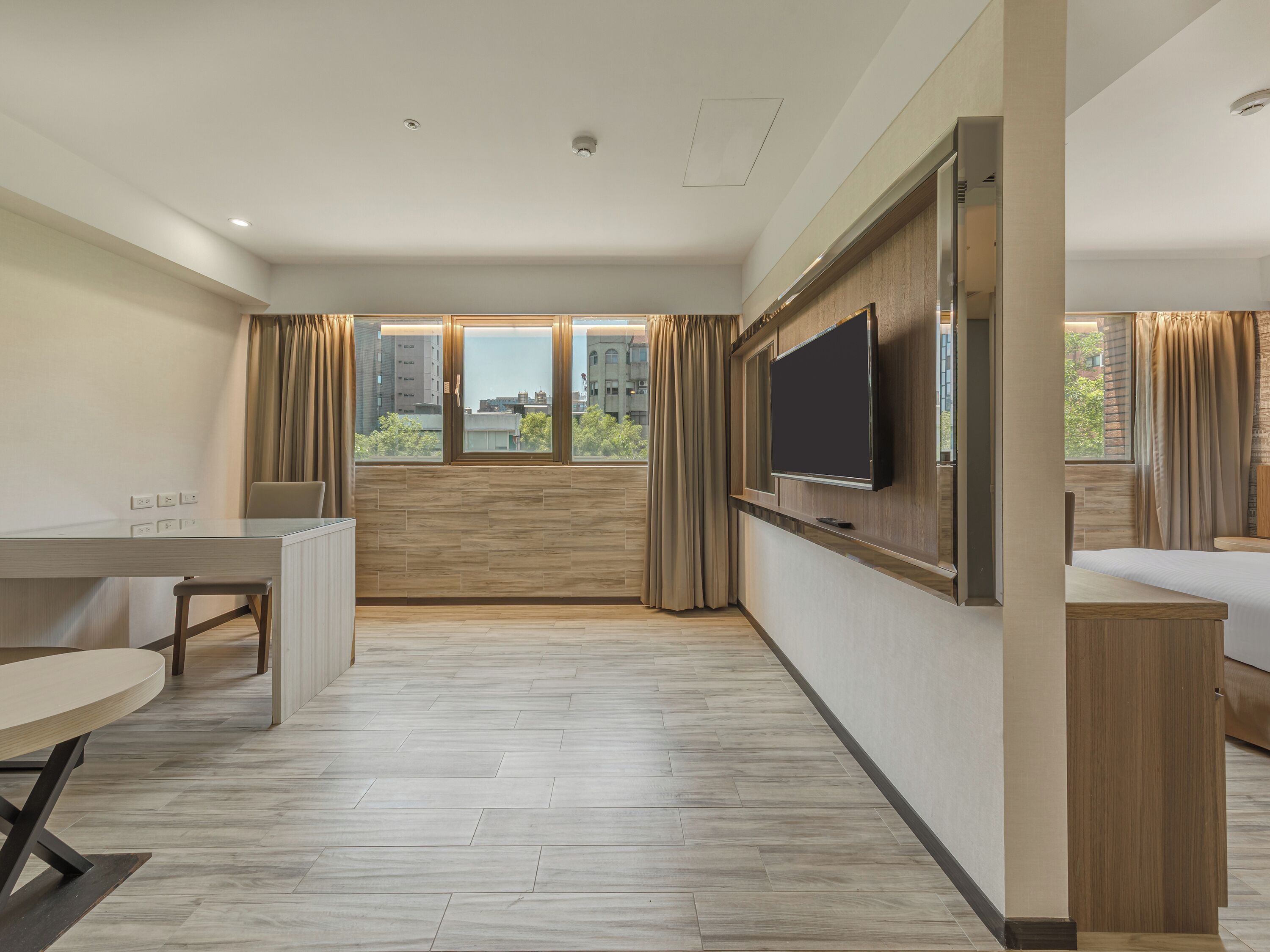 Deluxe Suite