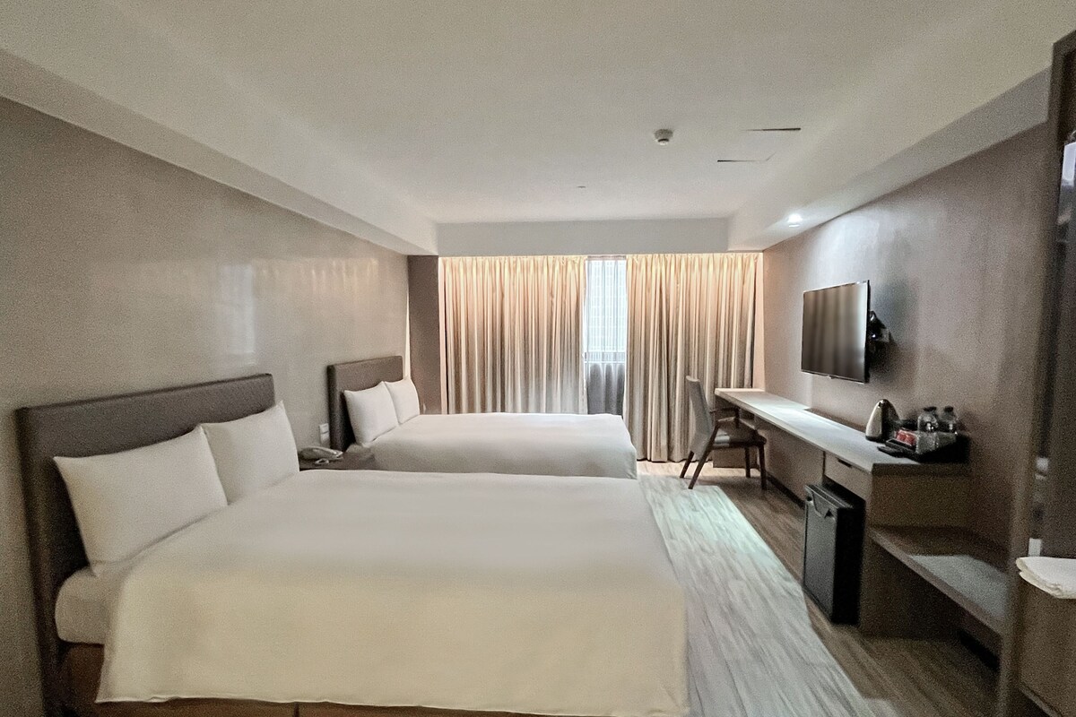 Couette en duvet d'oie, minibar, bureau, rideaux occultants