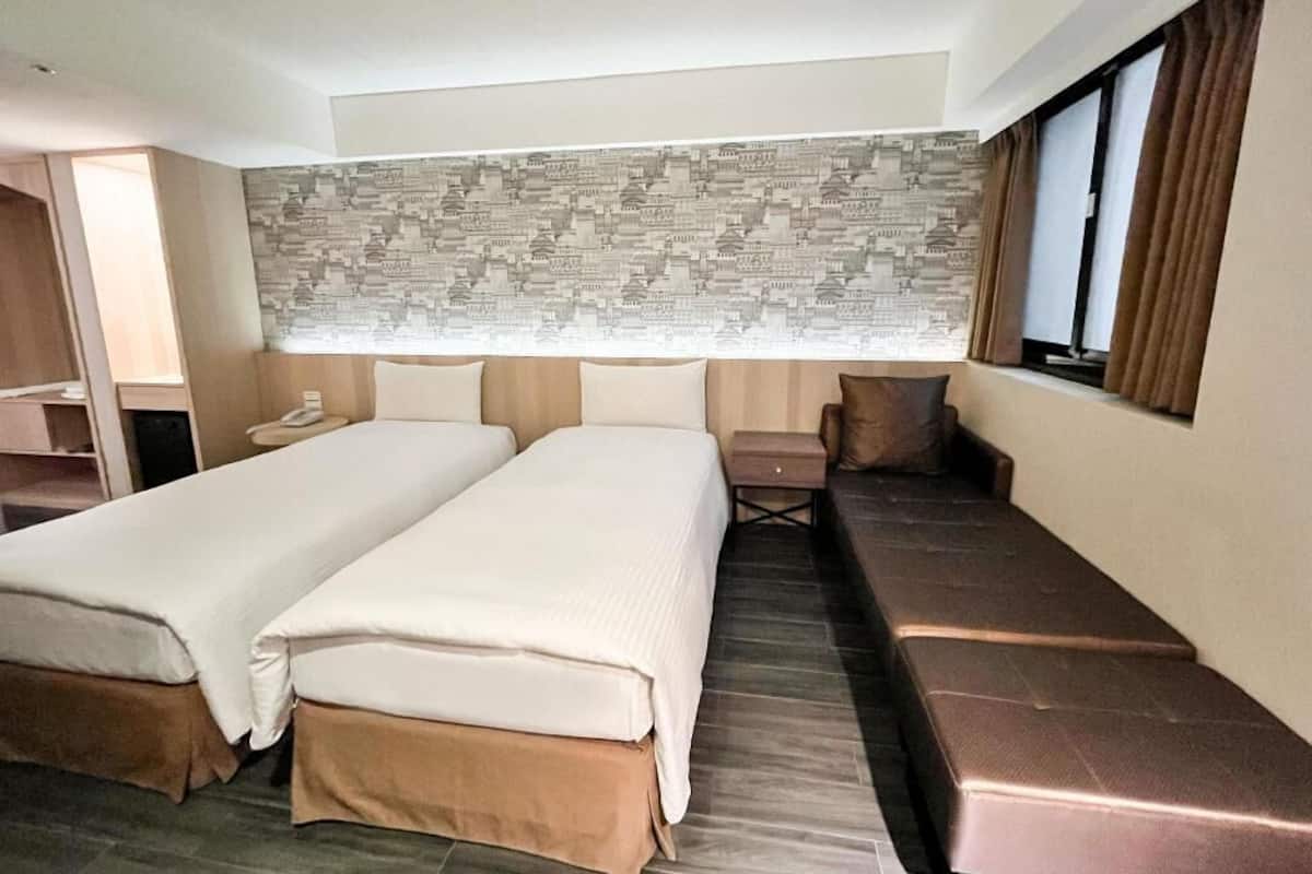 Couette en duvet, minibar, bureau, rideaux dâobscurcissement