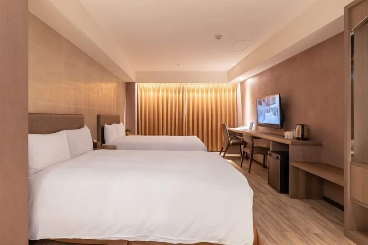 Down comforters, minibar, desk, blackout drapes