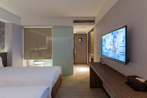 Superior Twin Room | Down comforters, minibar, desk, blackout drapes