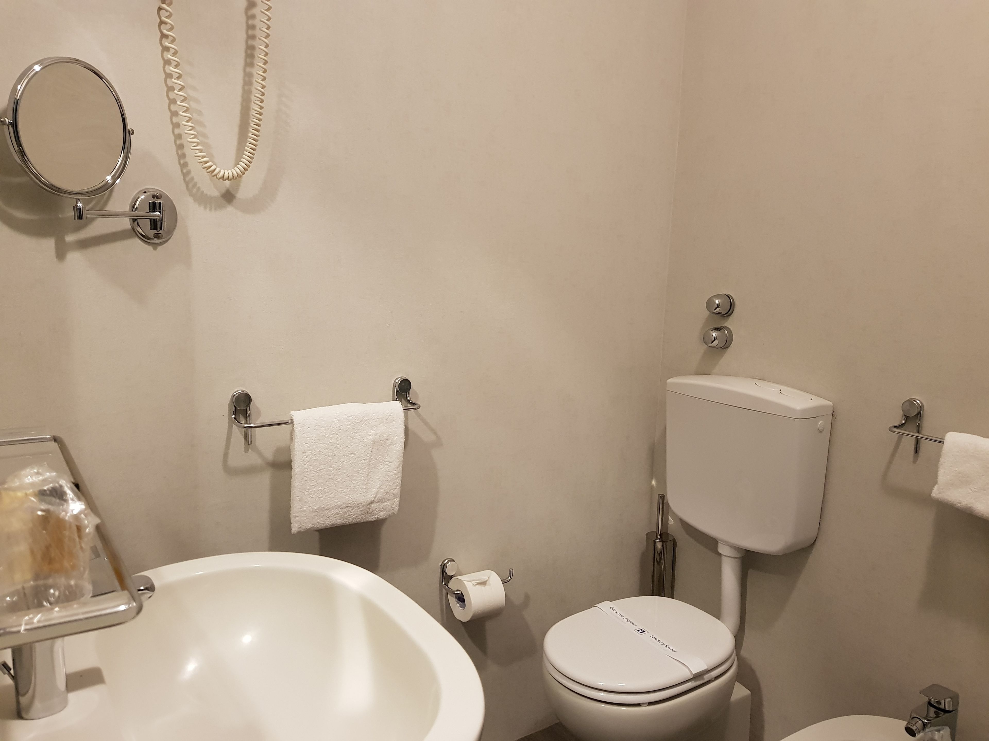 shower, rainfall showerhead, free toiletries, hair dryer