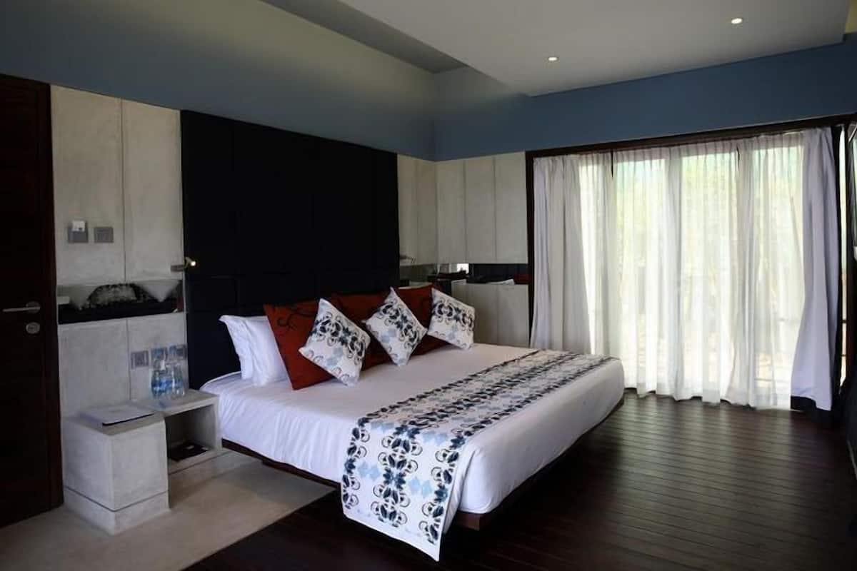 Quarto Deluxe, 1 cama Queen | Frigobar, ferros/tábuas de passar roupa, Wi-Fi (sobretaxa)