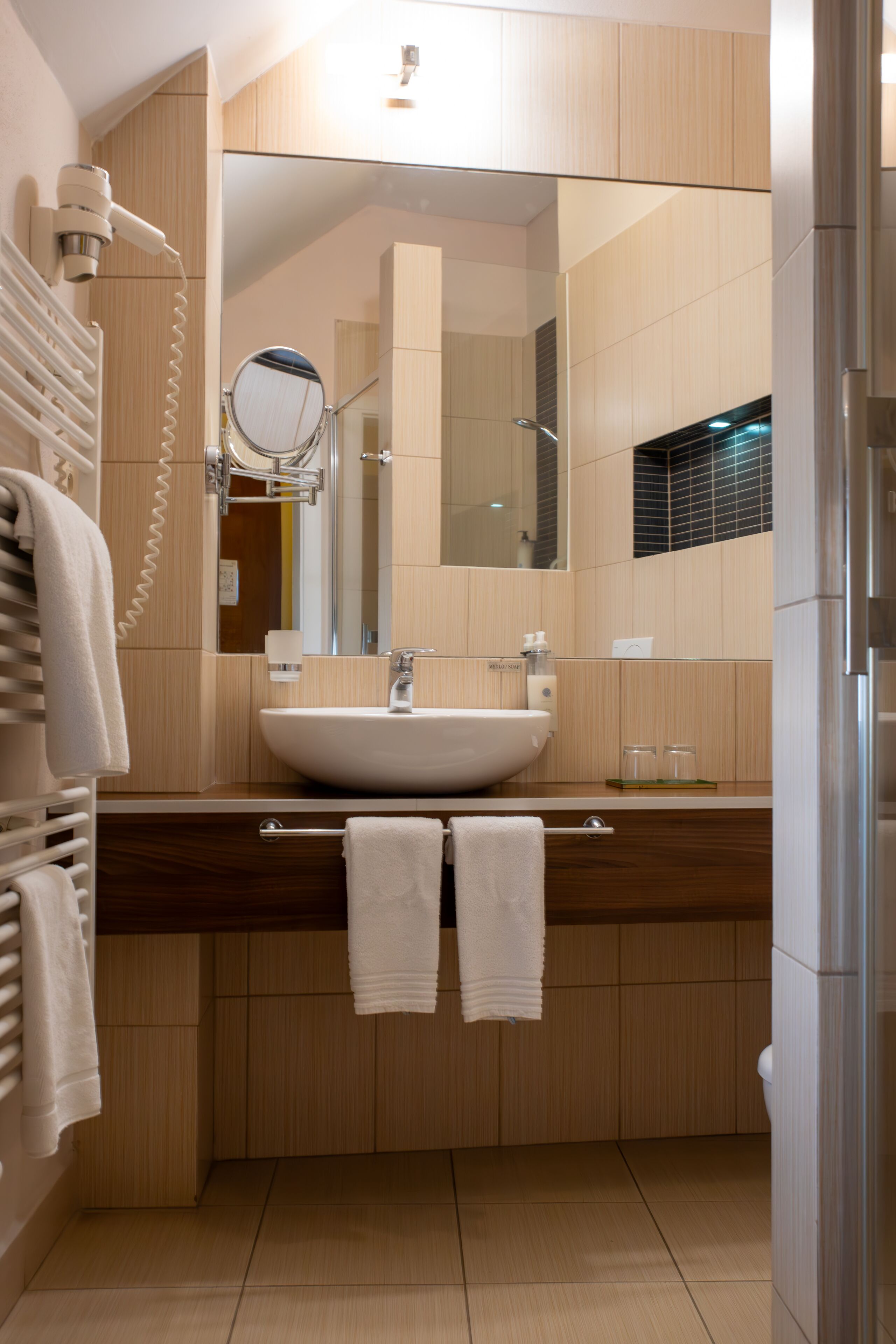 double room (2+1) | bathroom | free toiletries, hair dryer, towels, soap