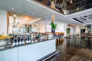Gastropub, pool views, open daily