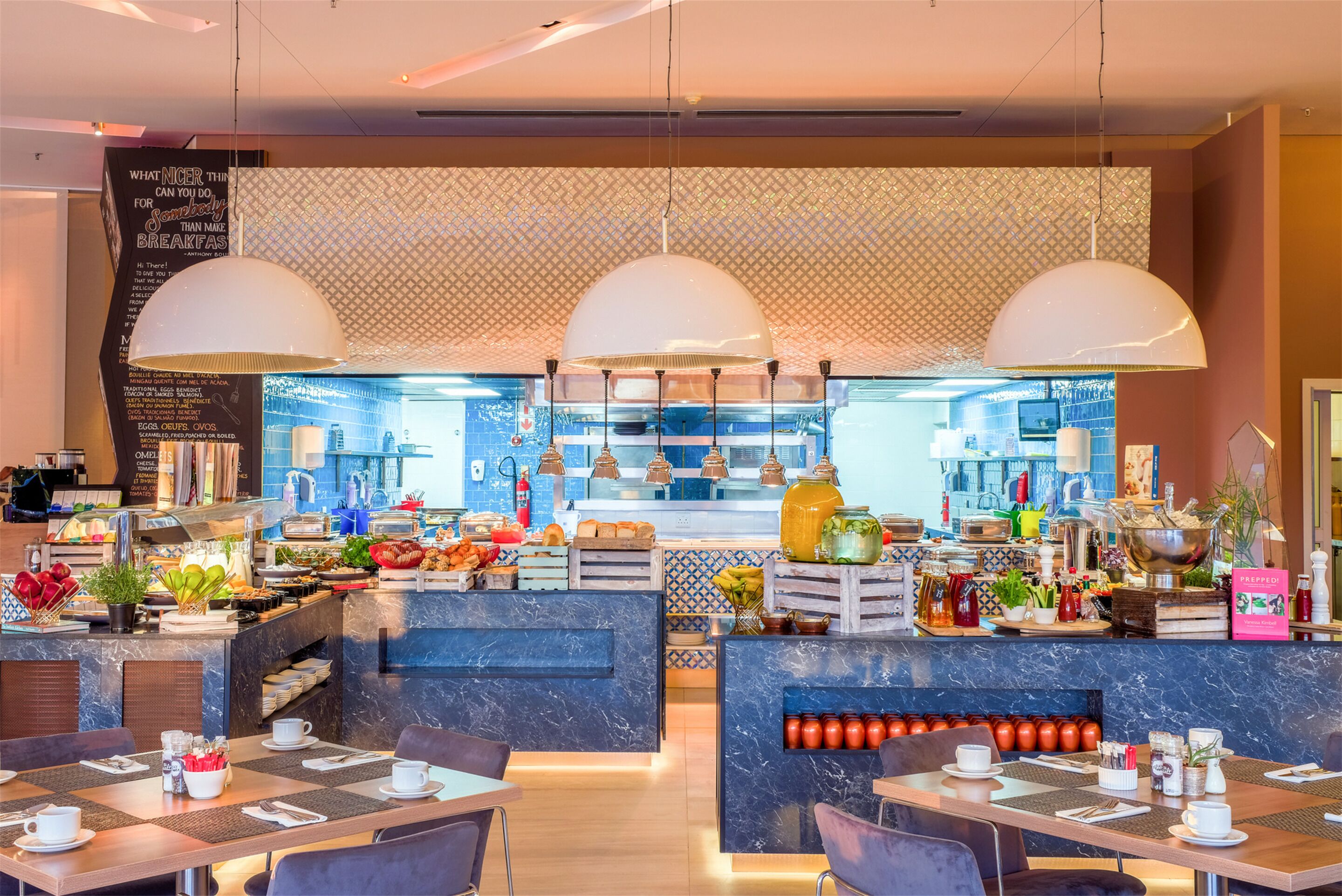 daily buffet breakfast for a fee